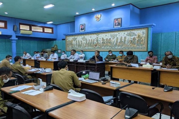 Lakukan Efisiensi Anggaran,...
