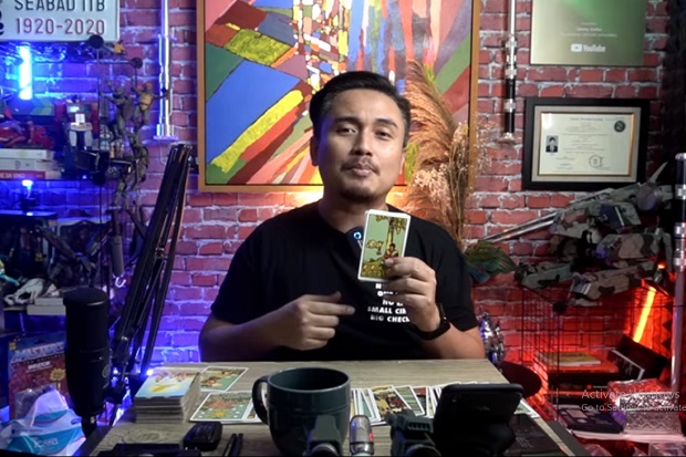 Denny Darko Ramal Tsunami...