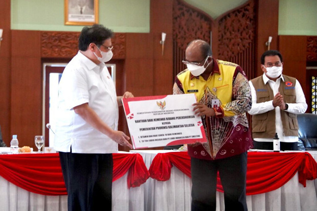 Fokus PPKM Level 4 di...