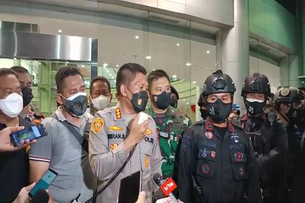 Belasan Orang Terluka...