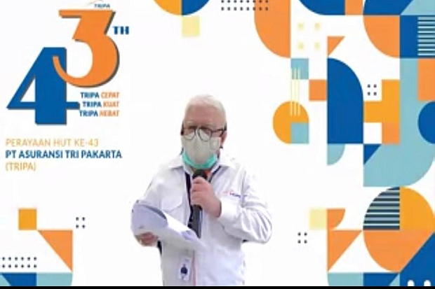 Di Usia yang ke-43,...