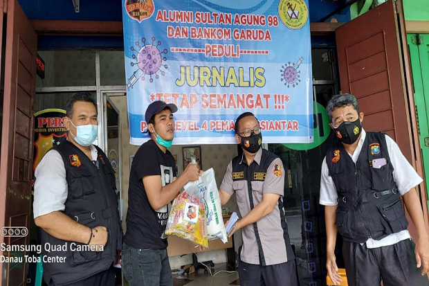 Bantu Terdampak PPKM,...