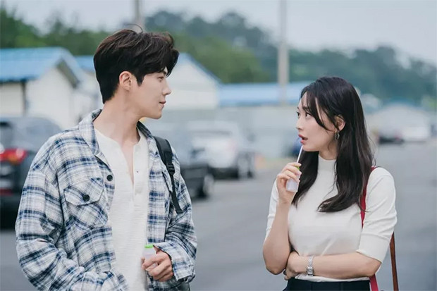 Shin Min-Ah dan Kim...