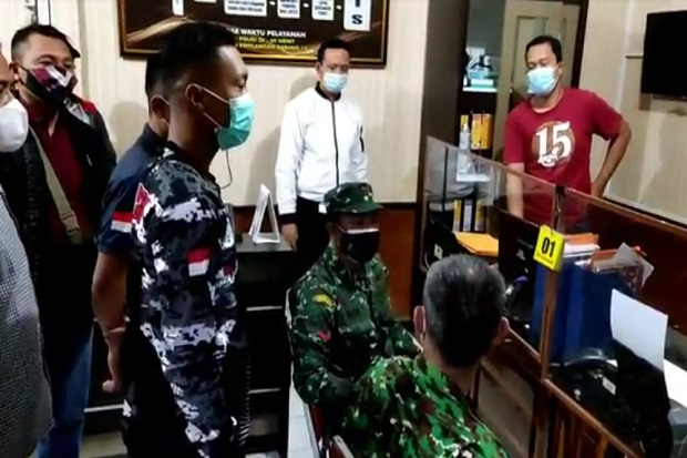 Kepalanya Dipukul Saat...