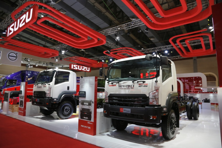 Strategi Isuzu Indonesia...