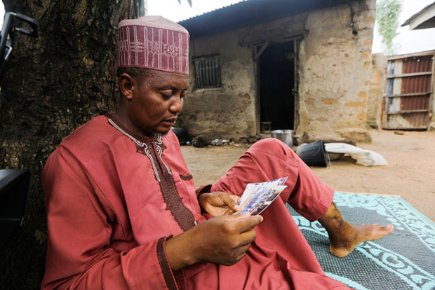 Putus Asa, Warga Nigeria...