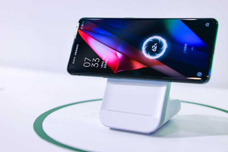 OPPO Pamer Charger Nirkabel...