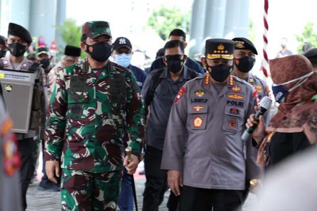 Panglima TNI dan Kapolri...