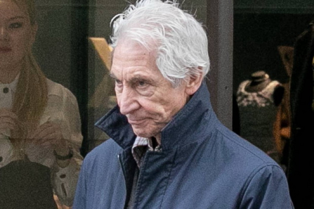 Charlie Watts Berpulang,...