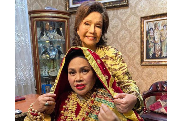 Elly Kasim Seniman Minang...