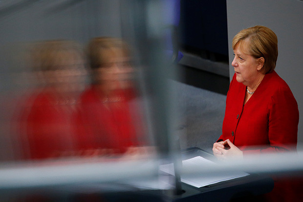 Merkel: Komunitas Internasional...