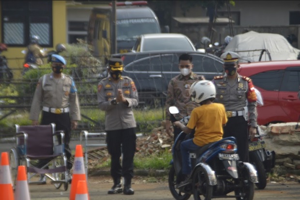 Permudah Layanan SIM...