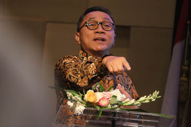 Zulhas: Demokrasi Kok...