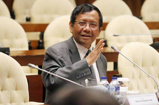 Mahfud MD Ingatkan Hakim...