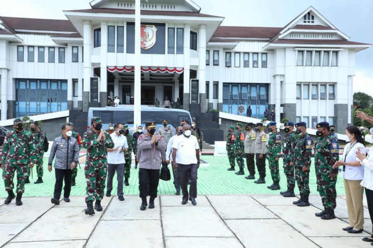 Panglima TNI dan Kapolri...