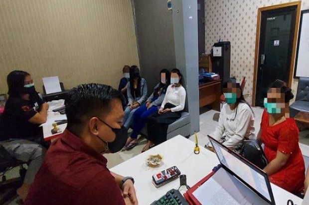 9 Gadis Wanita Ini Diamankan,...