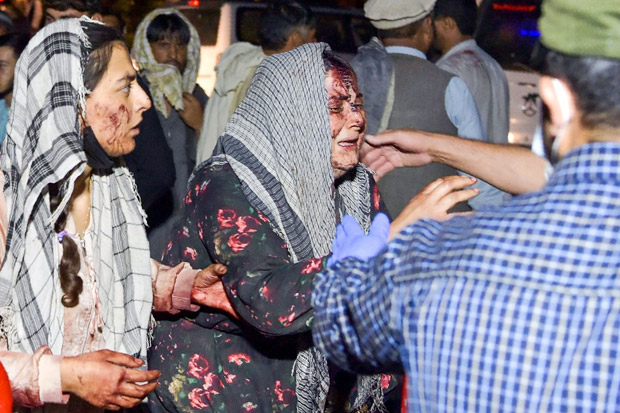 Mengutuk, Taliban Salahkan...