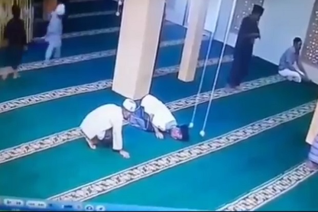 Video Viral, Jamaah...