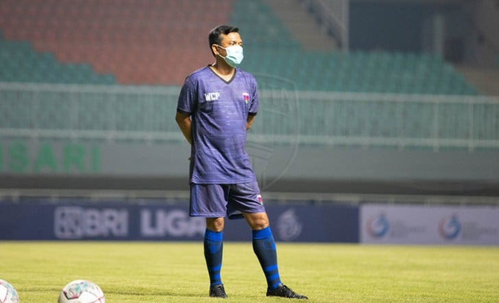 Kalahkan Persipura di...