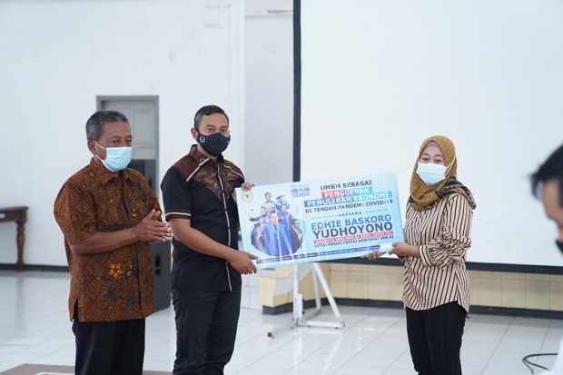Dukung UMKM Maju saat...