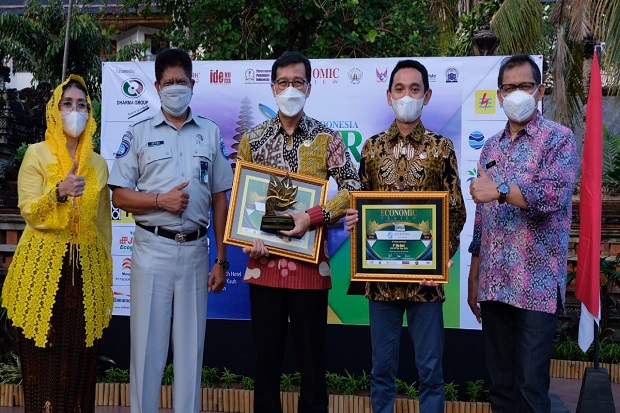 Jasa Raharja Raih Penghargaan...