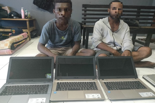 Gasak 11 Laptop di SMA...