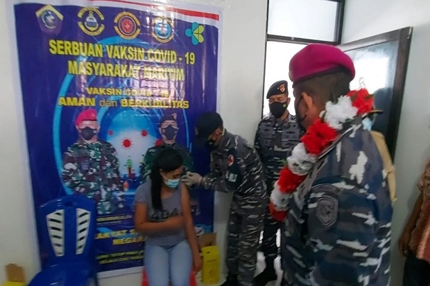 Serbuan Vaksin di Kepulauan...