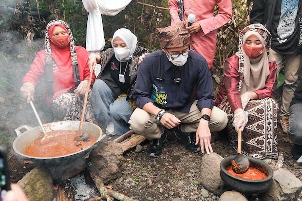 Sandiaga Uno Harap Rendang...