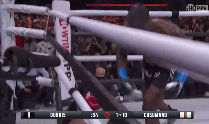 KO Kejam Daniel Dubois...