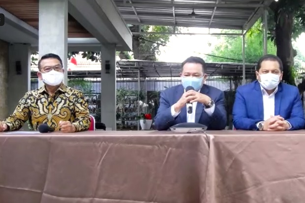 Tak Kunjung Minta Maaf,...
