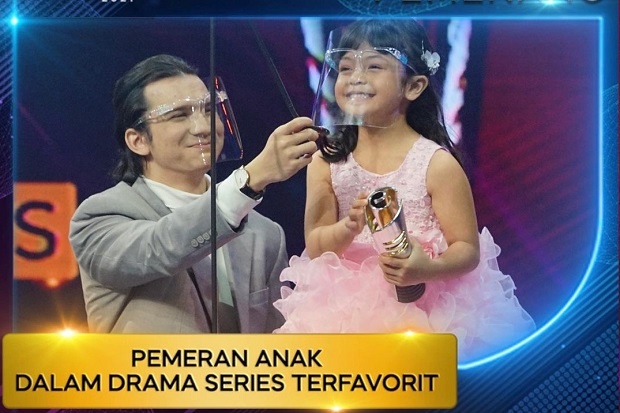 Fara Shakila Raih Pemeran...