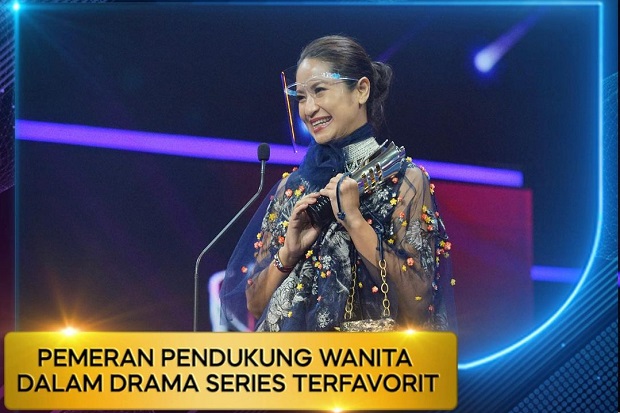 Sari Nila Raih Pemeran...