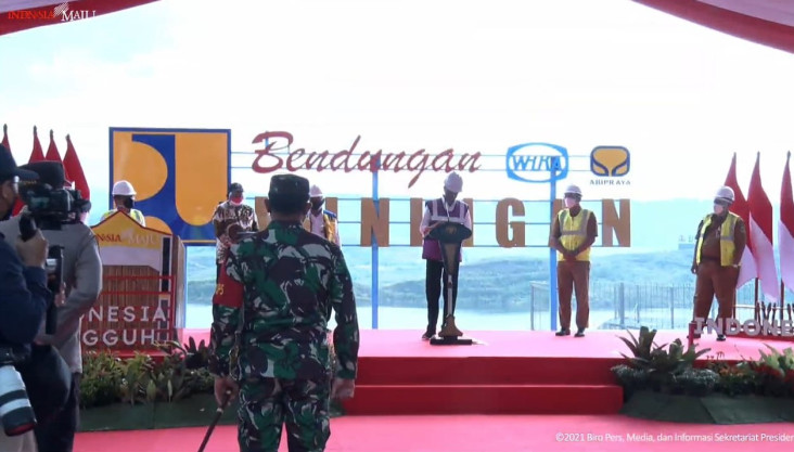 Setelah 7 Tahun Pembangunan,...