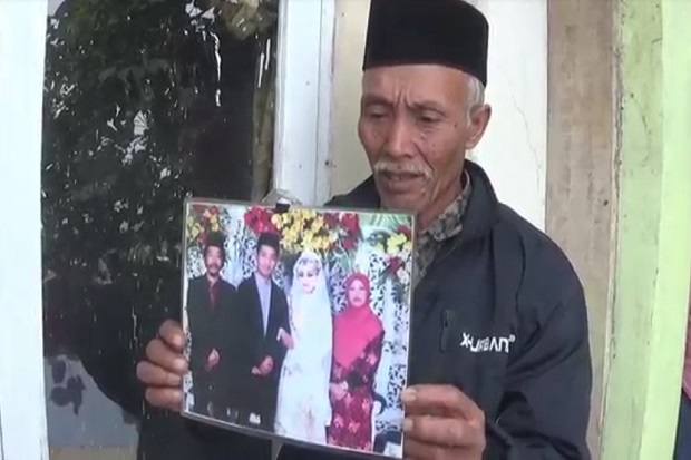 Istri Cantik Ditusuk...