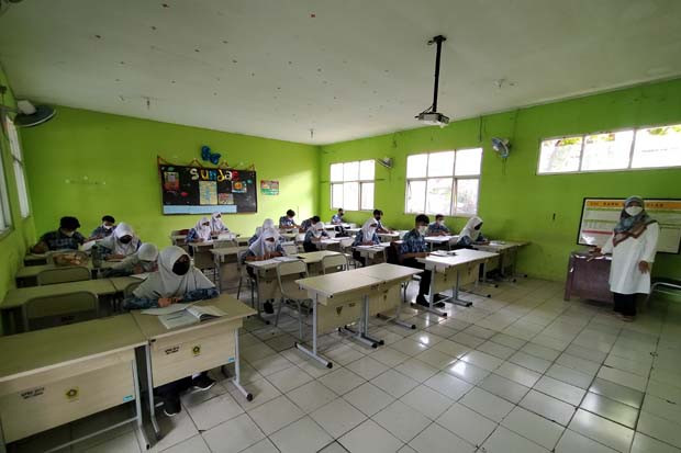 SMPN 2 Cibinong Mulai...