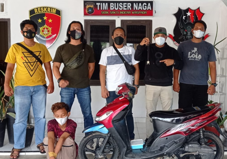Gara-gara Sakit Hati...