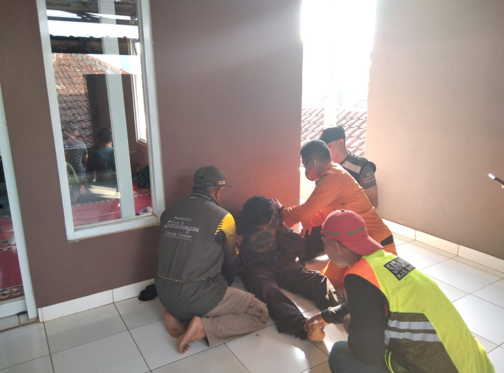 Empat Hari Hilang di...