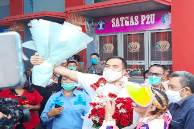 Senang Bebas Tanpa Syarat,...