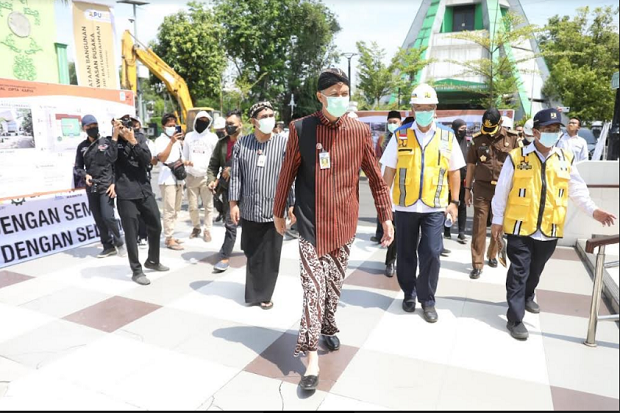 Ganjar Punya Hubungan...
