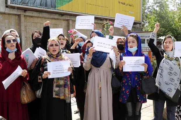 Lagi, Perempuan Afghanistan...