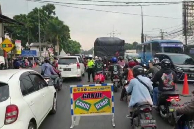 Uji Coba Ganjil Genap,...