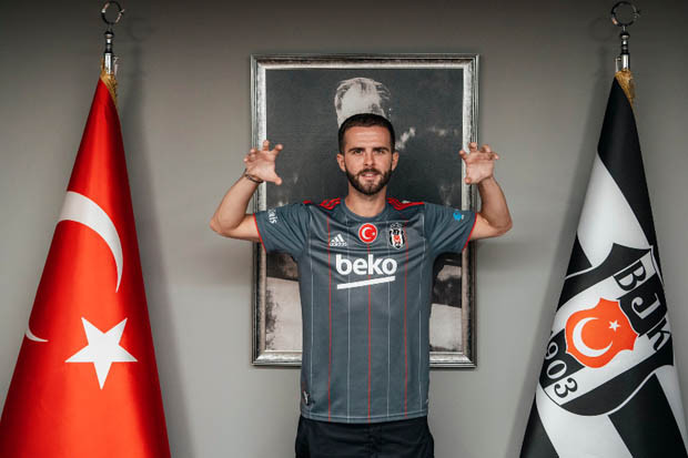 Tersingkir di Barcelona,...