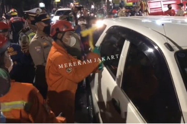 Pria Paruh Baya Ditemukan...
