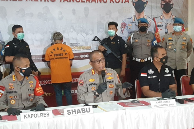 Ditetapkan Tersangka...