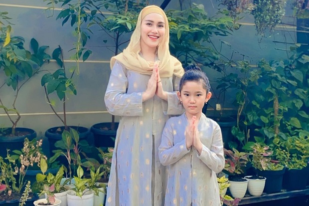 Ayu Ting Ting Izinkan...