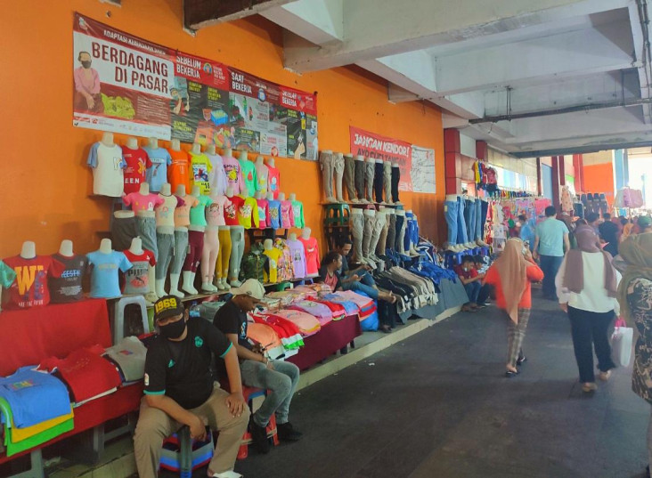 Pasar Tanah Abang Kembali...