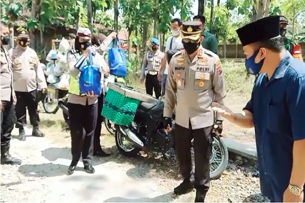 Ajak Anggota Naik Motor...