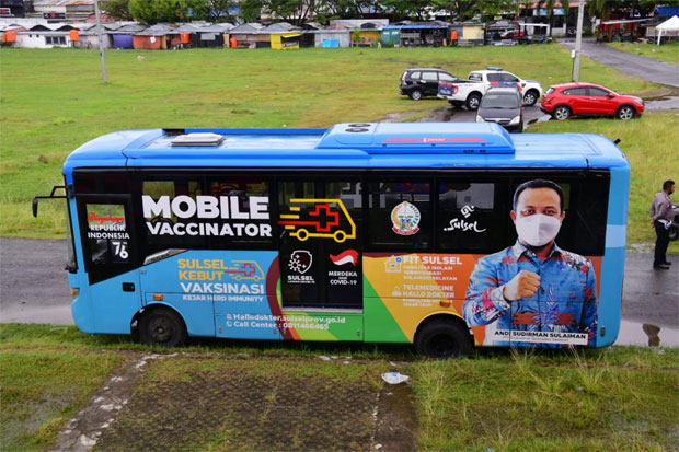 Mobile Vaccinator Pemprov...