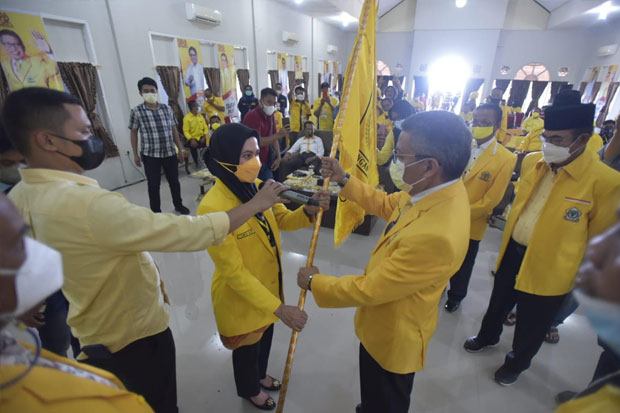 Jadi Ketua DPD II Golkar,...