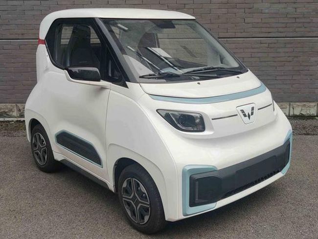 Wuling Siapkan Mobil...